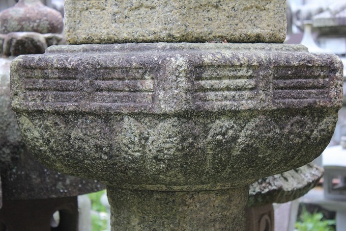 建部大社石灯篭