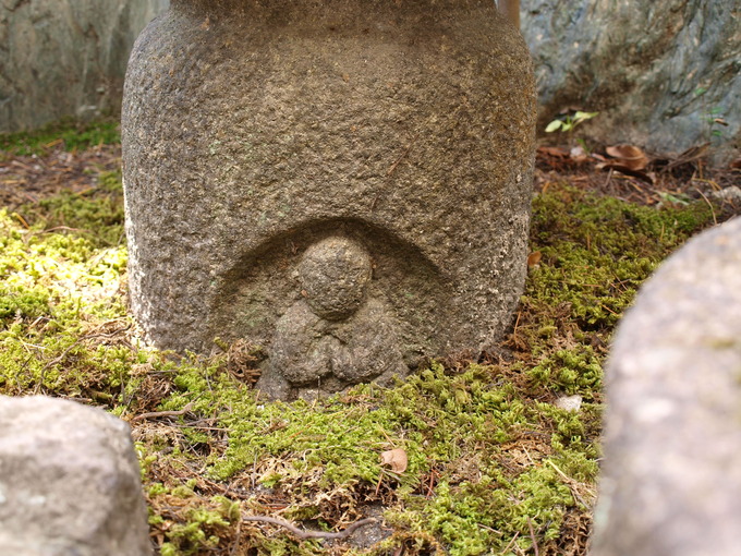 孤篷庵（こほうあん）｜石灯籠