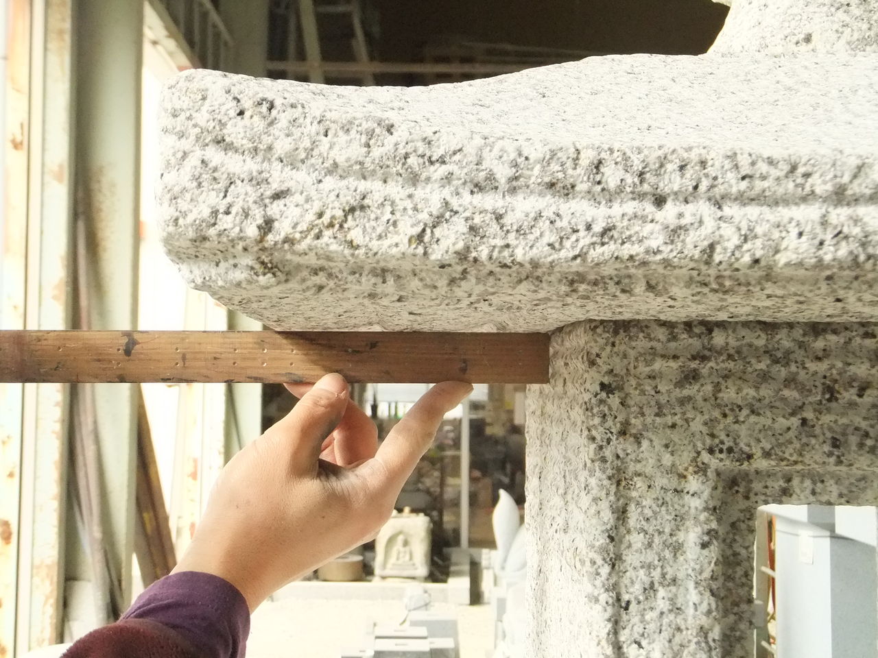 石灯篭の作り方 西ノ屋灯篭の笠 こだわりのポイント : 岡崎市 老舗石屋