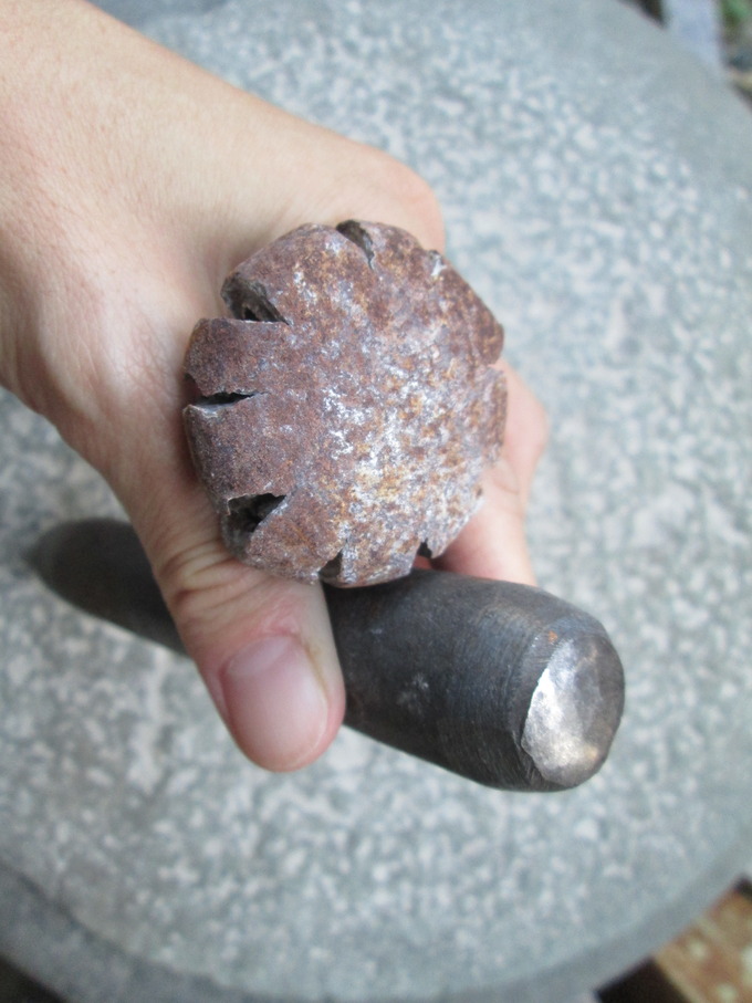 石道具ノミ頭1