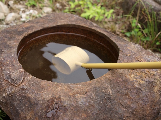 ひしゃくと水の量