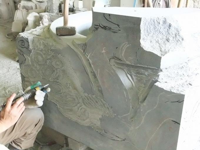 龍の石彫刻　製作工程