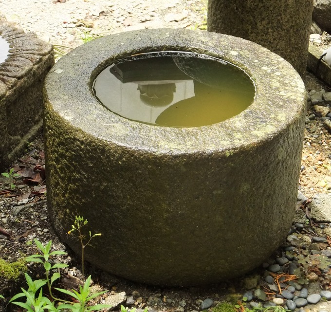 伊勢志摩サミット2016日本庭園つくばい筒鉢