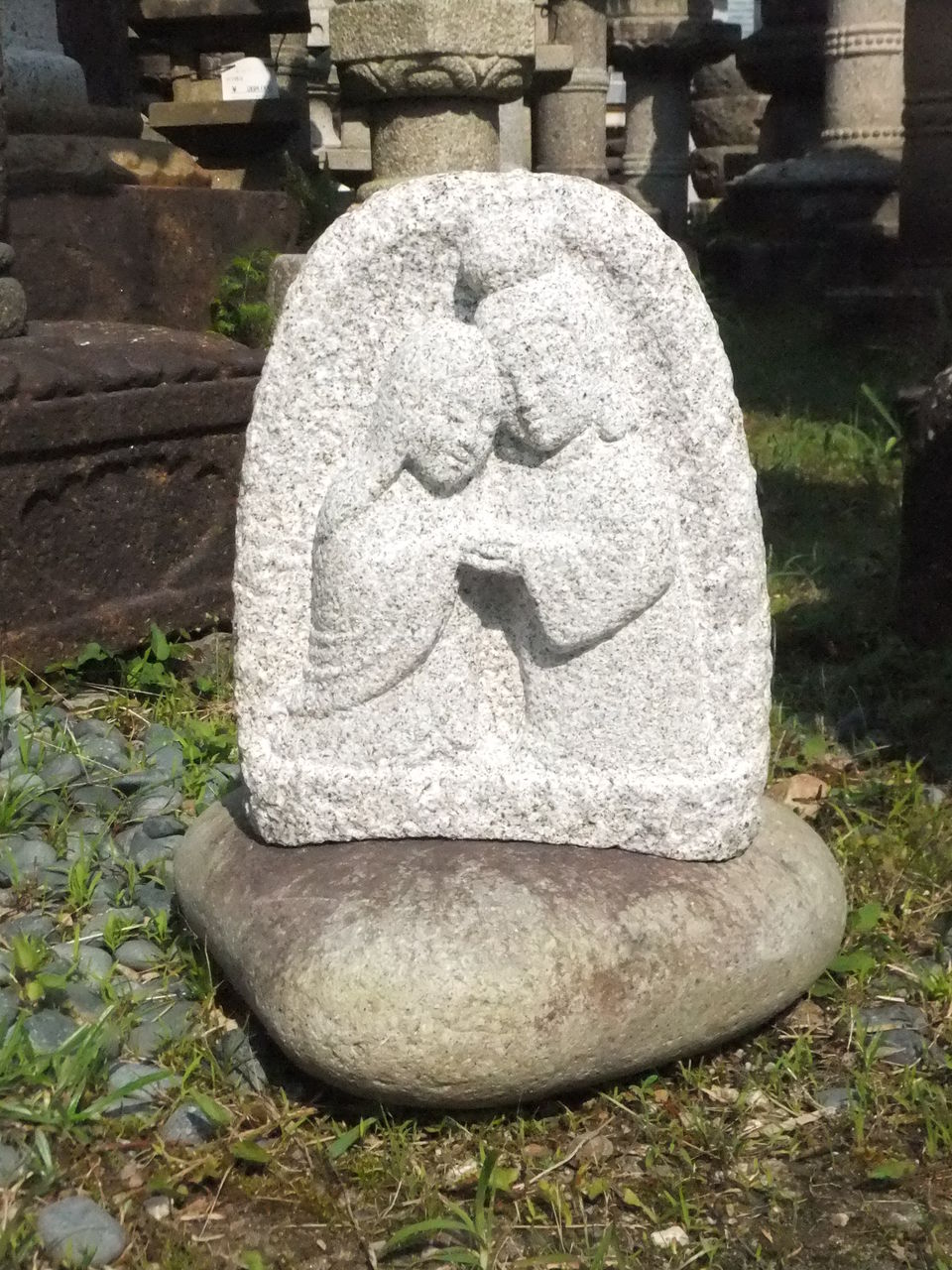 癒しのお庭 双体道祖神ができるまで 台付 石灯篭 とうろう 庭園造園 神社寺院用石製品 墓石の老舗石屋 杉田石材店
