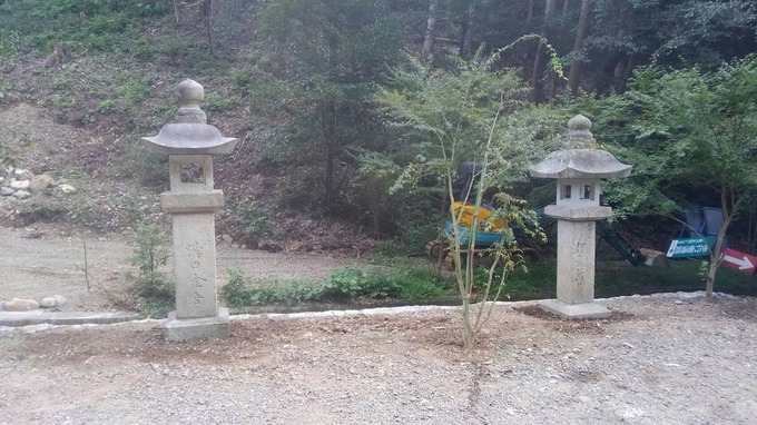 神前灯篭移設工事　（移設後）