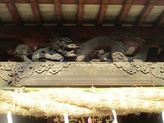若宮八幡宮 拝殿の龍彫刻|高崎市