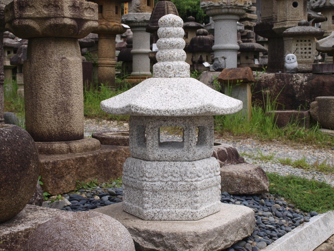 山橘の塔