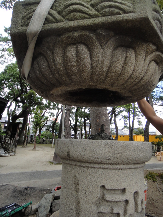 灯篭の移動｜神社