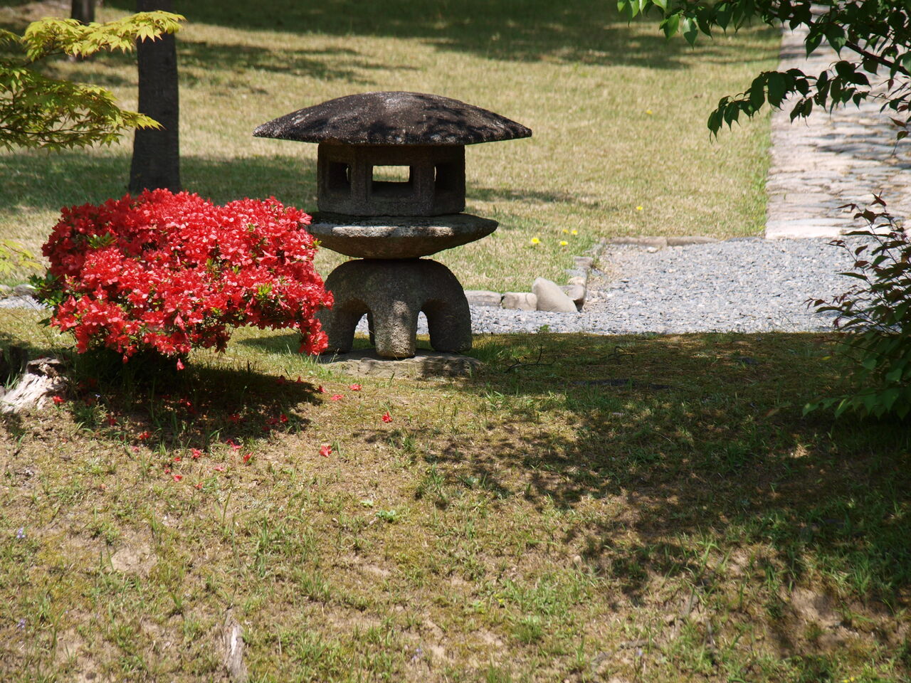 宝珠（玉）のない灯篭｜桂雪見 : 岡崎市 老舗石屋㈱杉田石材店のブログ