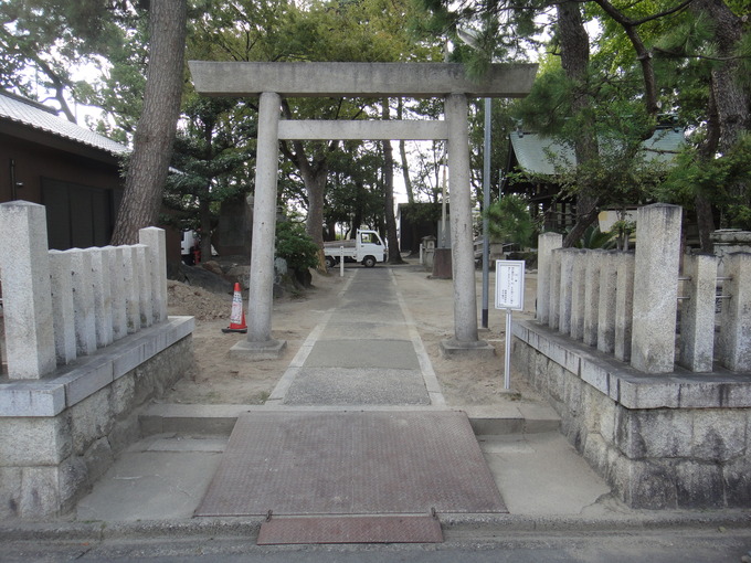 石鳥居傾き直し石工事｜名古屋市稲葉地神明社