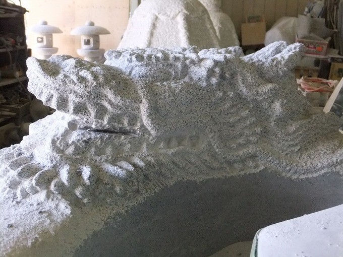 龍の石像　製作過程