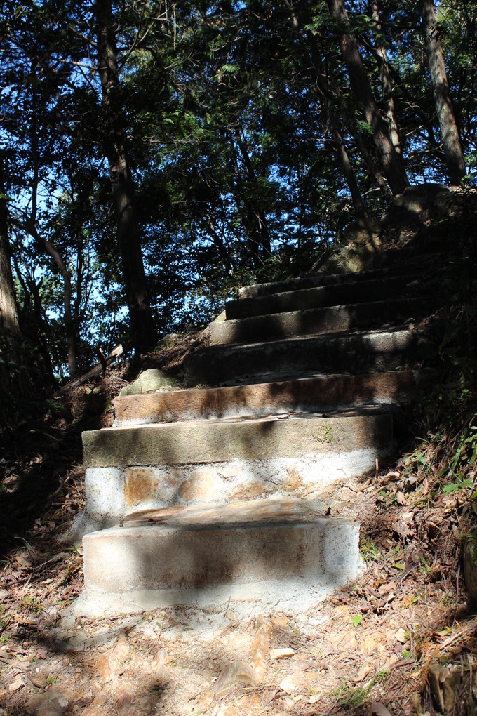 石の階段（山道）製作工事