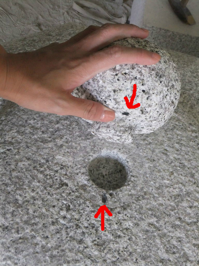 泉涌寺雪見灯篭 宝珠はめ込み印