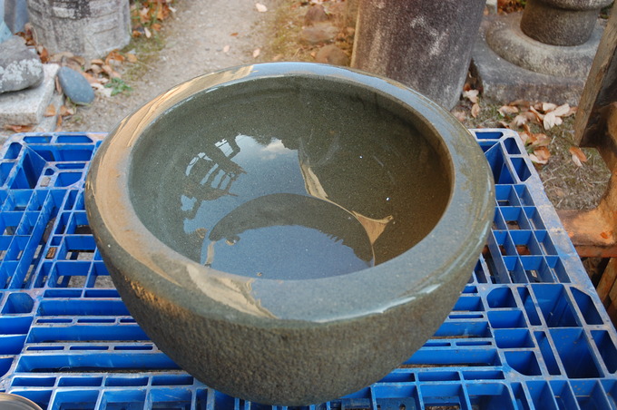 石臼で餅つきできるか実験 (1)