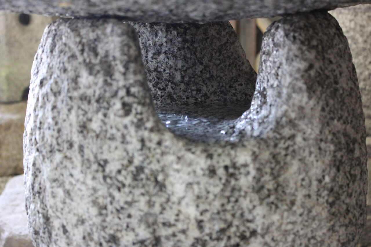 火を灯しちゃいけない雪見燈篭？！ : 岡崎市 老舗石屋㈱杉田石材