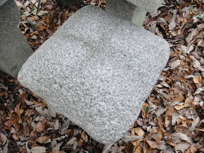 水蛍灯篭　蛭川石　笠