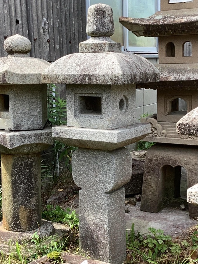 国産織部燈籠展示販売本鞍馬石|杉田石材店