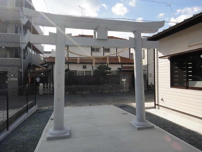 鳥居後ろ面　年月日