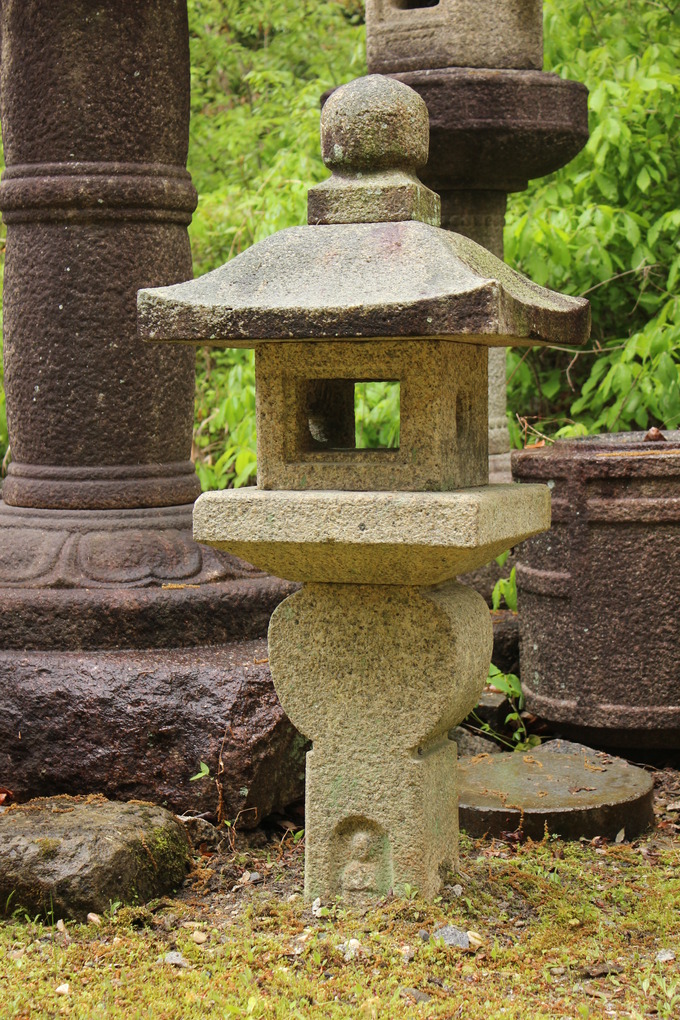 織部灯篭