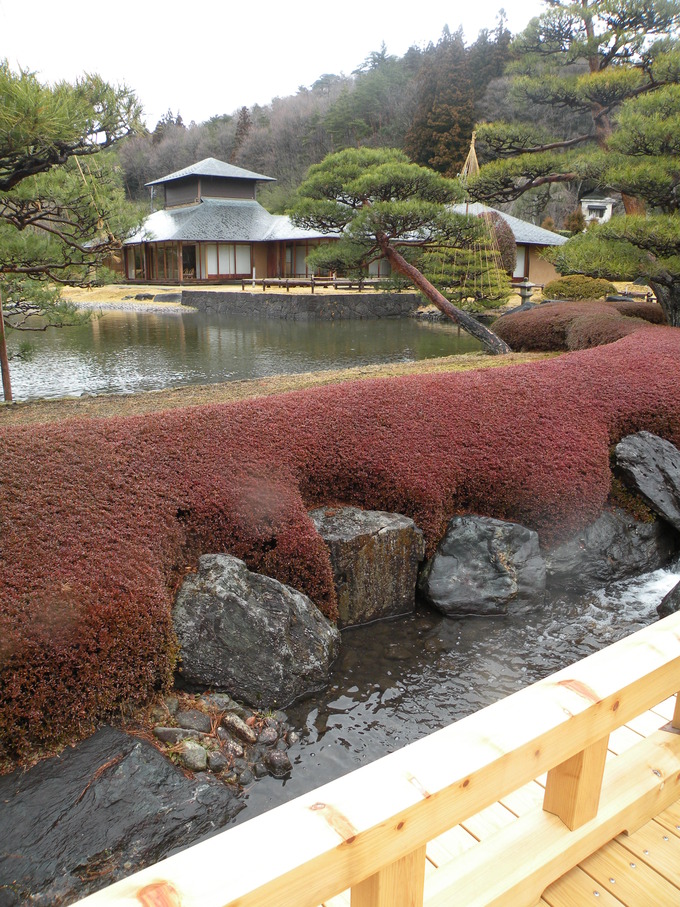 翠楽苑日本庭園石灯篭｜福島県白河市舟付灯篭