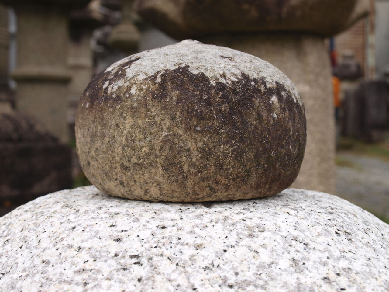 石燈籠は宝珠（玉）で変わる｜デザイン方法 : 岡崎市 老舗石屋㈱杉田