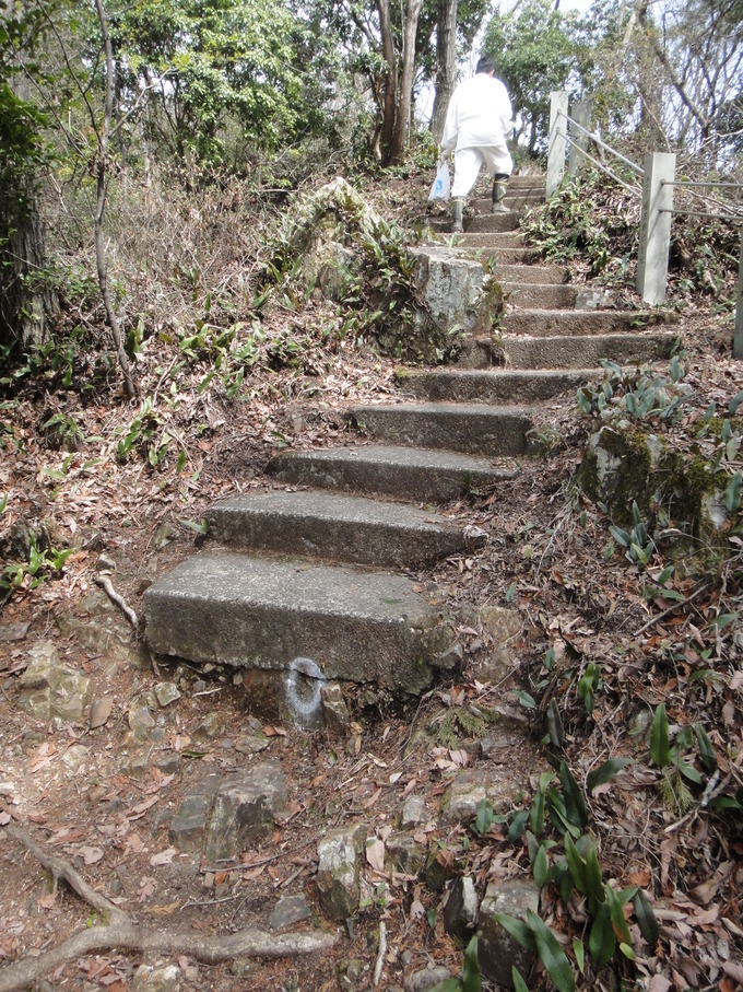 石の階段（山道）製作