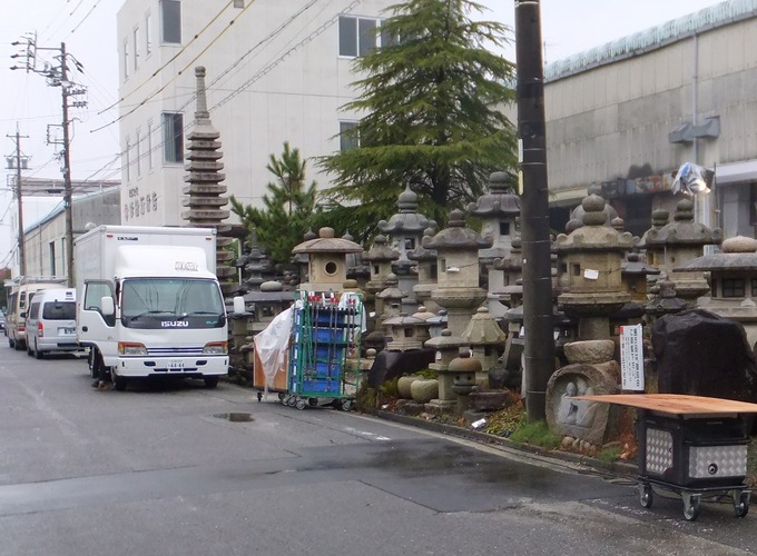 「HEBEL HAUS」石に直線を彫るCM撮影風景