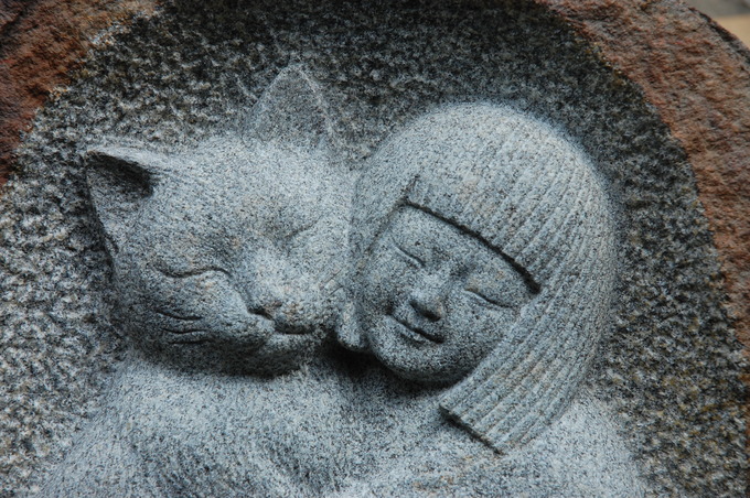 猫と童の道祖神｜石造彫刻