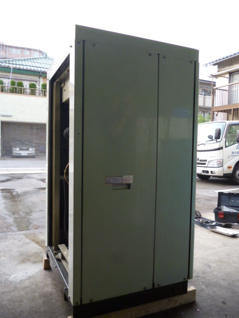 三井精機製 37kw(50馬力) 水潤滑式オイルフリー 水冷式 三井精機製 37kw(50馬力) 水潤滑式オイルフリー 水冷式