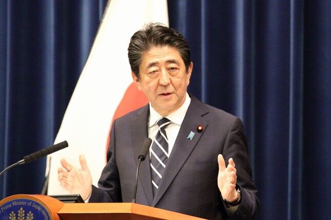 安倍晋三元首相の手帳に衝撃のメモ、手帳に裏切り者リストを作成していた