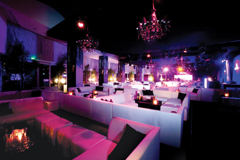 signature-amber-lounge-club-monaco1