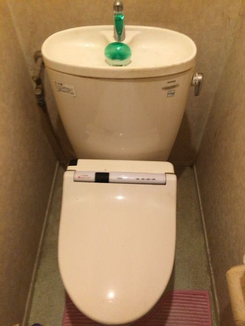 ウォシュレット水漏れ 大阪府守口市 トイレ便座交換 水道修理 大阪 京都 奈良 兵庫の施工日誌