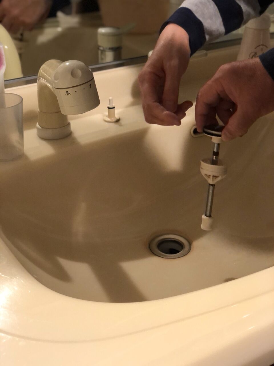 大阪府大阪市旭区今市 洗面台の排水つまり パイプつまり 水道修理 大阪 京都 奈良 兵庫の施工日誌