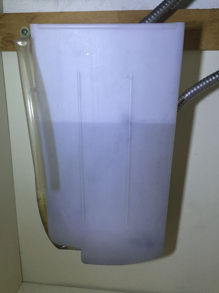 大阪府大阪市淀川区 洗面台下の床水漏れ 蛇口修理交換 水道修理 大阪 京都 奈良 兵庫の施工日誌