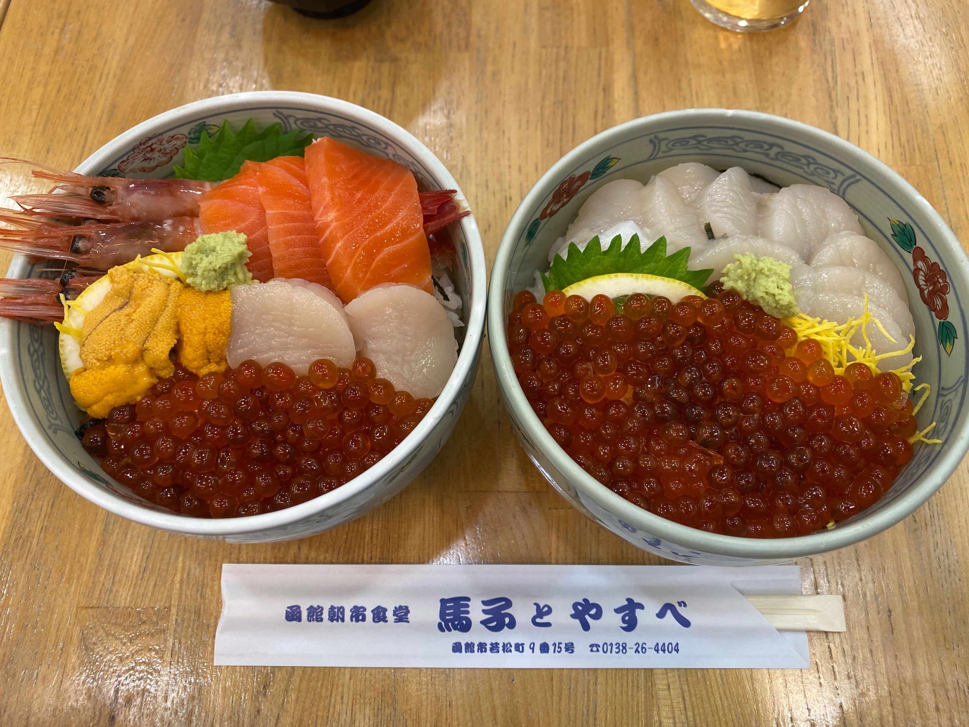 馬子とやすべ 函館朝市のどんぶり横丁で海鮮丼をいただきました かなちゅうごはん