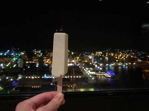 A15A3A28-C621-4DA1-B8E5-E4460110918F