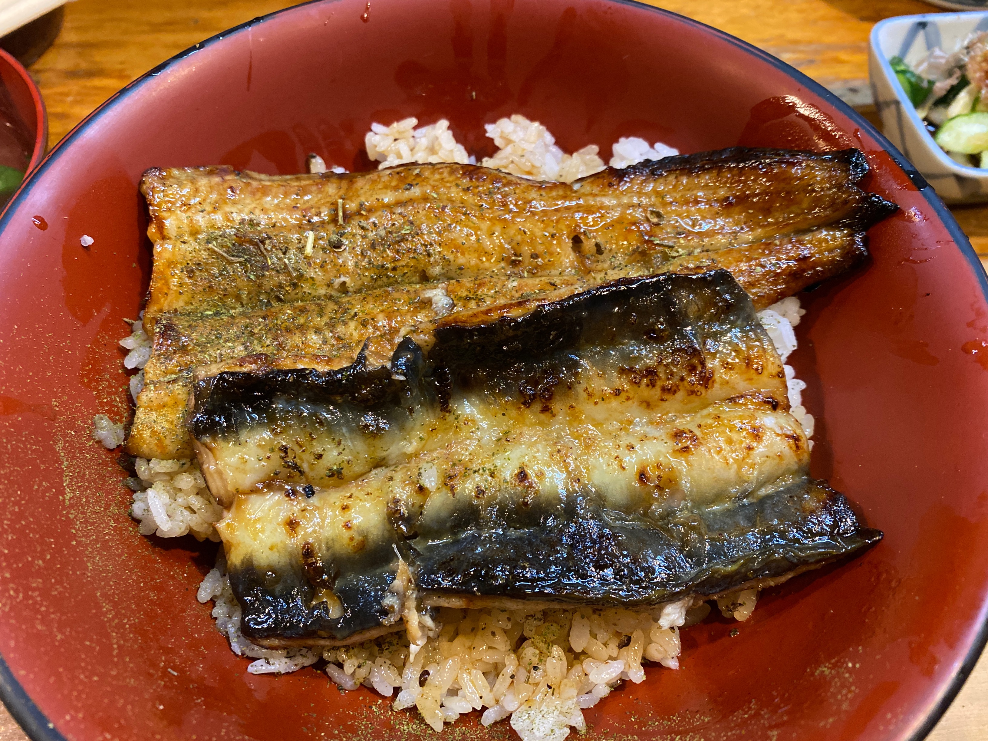 新かしわ 東林間 静岡 吉田町のうなぎを使用した絶品うな丼をいただきました かなちゅうごはん 新かしわ 東林間 静岡 吉田町のうなぎを使用した絶品うな丼をいただきました かなちゅうごはん