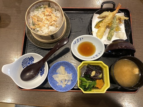 71F8D434-5668-434E-9F46-70F6C85D464D