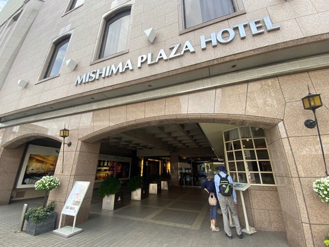 DB4E9D61-B3B4-46EE-8F62-41838B1481FD