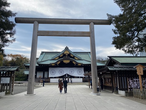 BFC7EF26-58B3-486C-BA51-806FEE555607