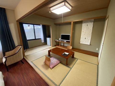 3A513C6B-C1E2-491A-8578-CF46FBFFA228