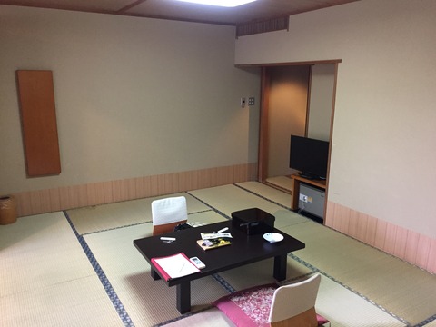 8DD273D5-D6B5-48BD-BFBF-E6525E797CCD