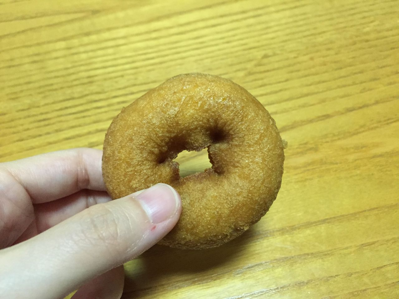 カステラドーナツを食べてみた かなちゅうごはん