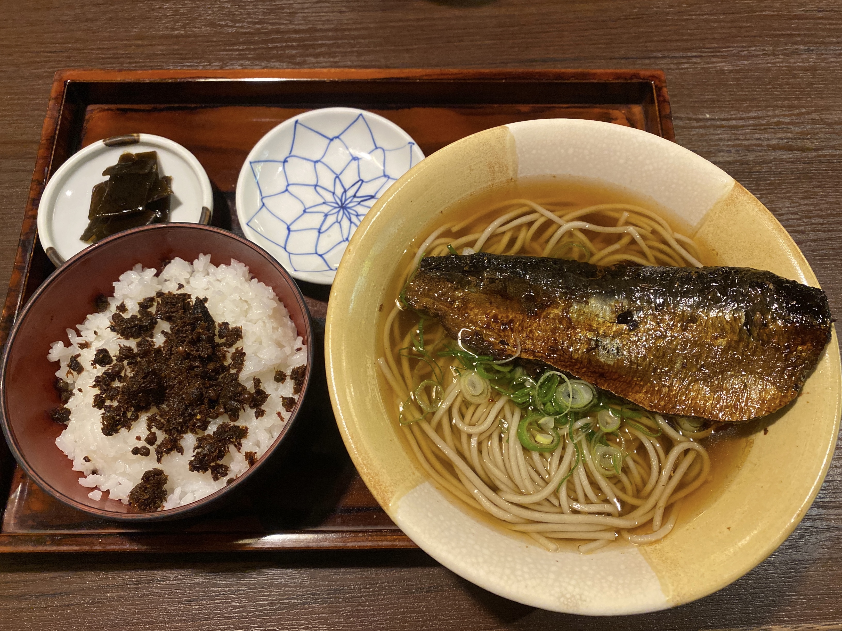 松葉 京都駅 名物 にしんそばをいただきました かなちゅうごはん