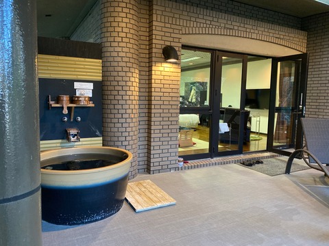 5B7CD846-EEE4-4DCC-A9F0-686D07023613