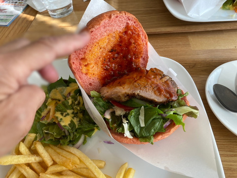 55CA7FB9-BEFC-444A-BE60-5E2D676AB885