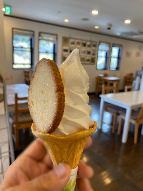 B807DB3F-4EAB-4625-86E1-1AAB5FF26091