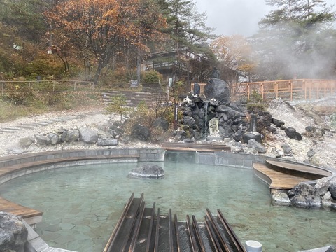 E7ABB6DE-F490-48C6-A96C-9D39A7EA4A8C