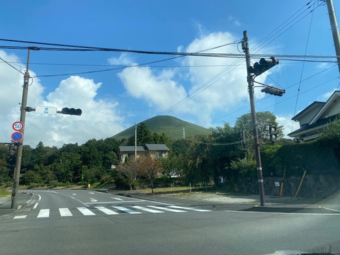 61764DA6-A8AC-4354-98ED-5E1A29304573