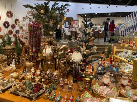 9427ACDC-3C2A-4A05-9AEB-3AB799F458DF